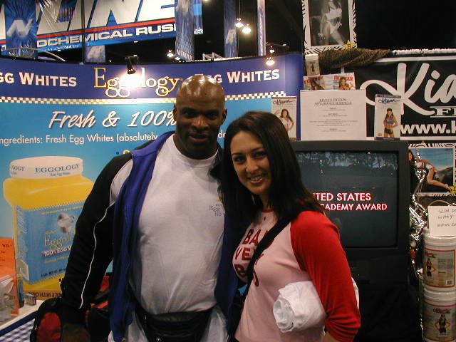 08_-_Nani_with_Ronnie_Coleman.jpg